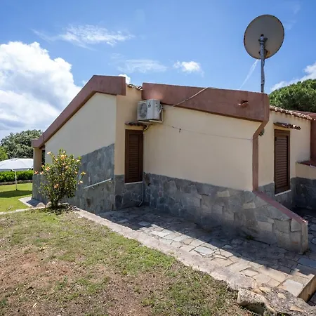 Guesthost - House With Terrace! * Costa Rei