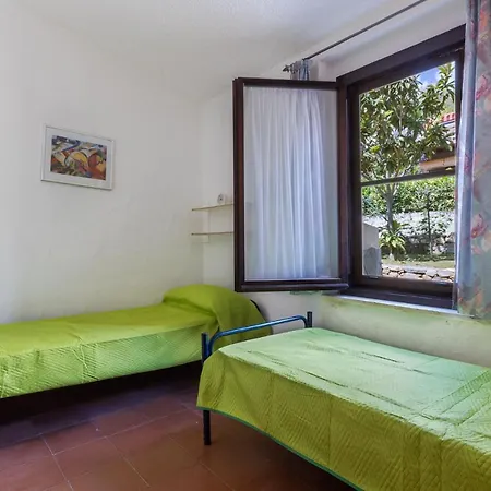 Beach Central House With Terrace! Costa Rei